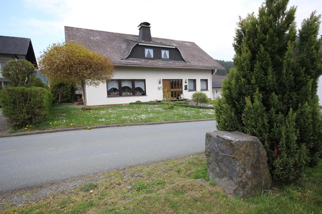 Ferienhaus Marienweg Hallenberg Exterior photo